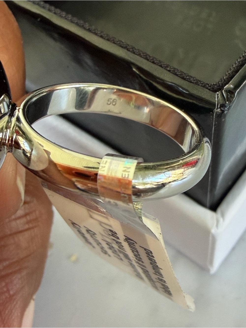 Givenchy Pearl-Style Silver-Tone Crystal cocktail ring - Picture 5 of 6